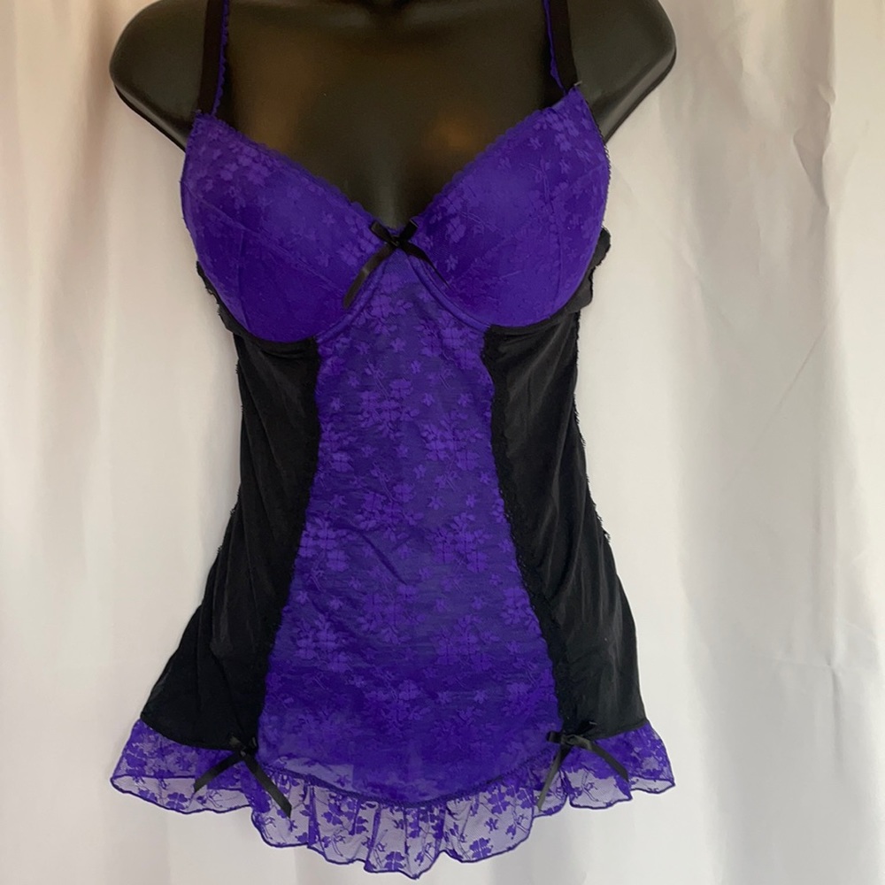 LA VIE EN ROSE PURPLE LINGERIE SIZE MEDIUM